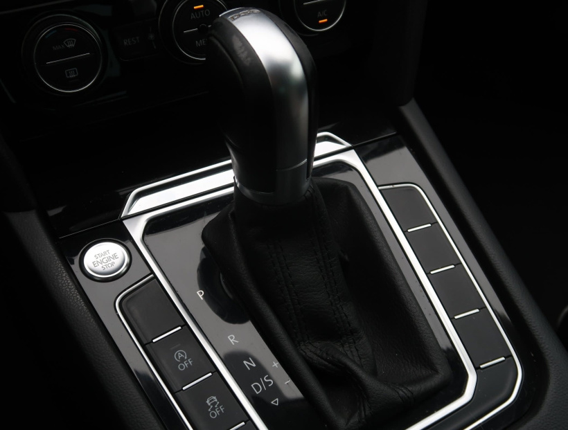 Volkswagen Passat, 2016