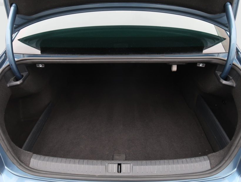 Volkswagen Passat, 2016