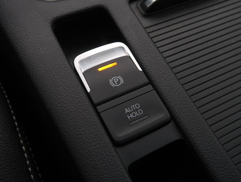Volkswagen Passat, 2016