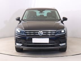 Volkswagen Tiguan - 2016