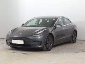 Tesla Model 3 - 2020