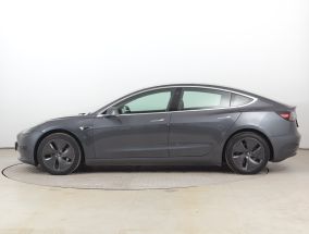 Tesla Model 3 - 2020