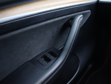 Tesla Model Y - 2022