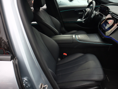 Mercedes - Benz E - 2024