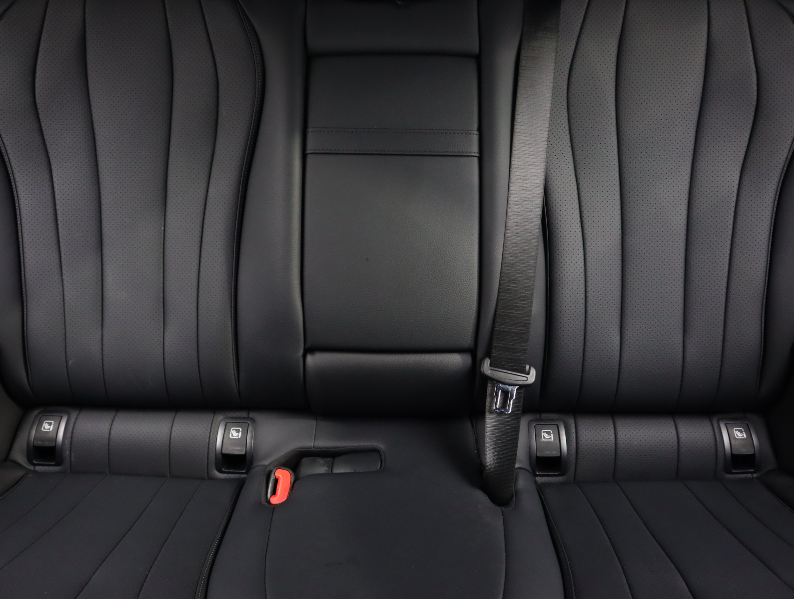 Mercedes - Benz E - 2024