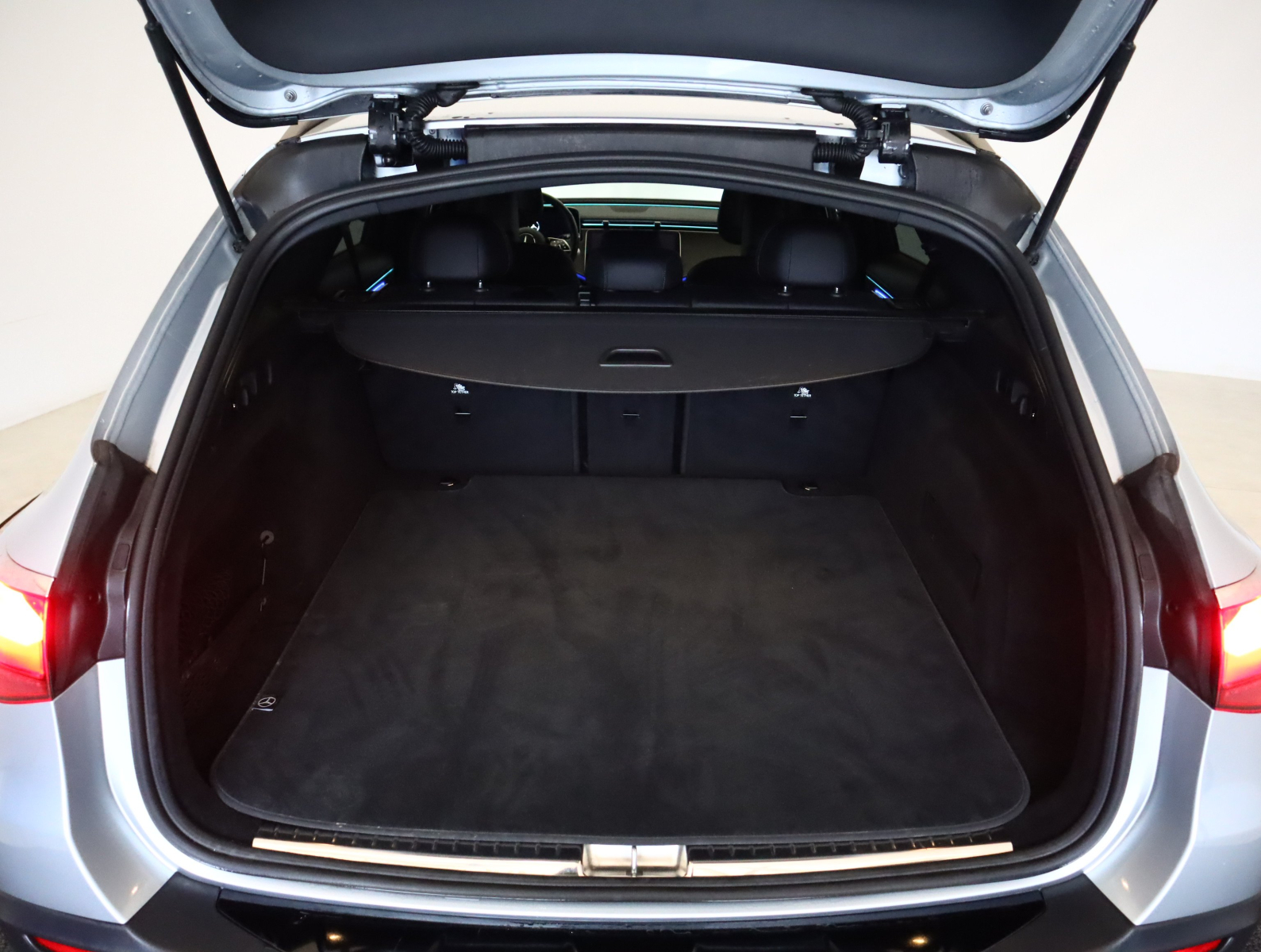 Mercedes - Benz E - 2024