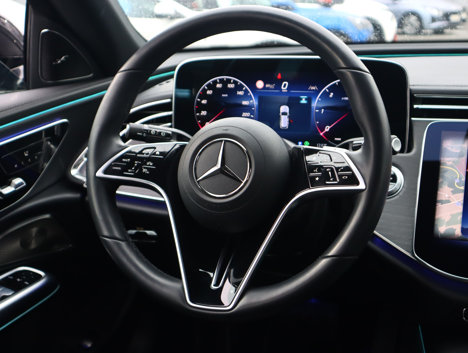 Mercedes - Benz E - 2024