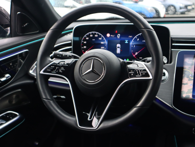 Mercedes - Benz E - 2024