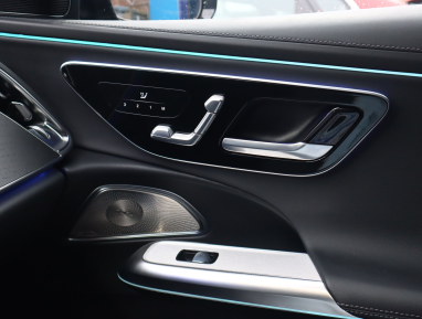 Mercedes - Benz E - 2024