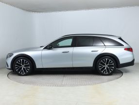 Mercedes - Benz E - 2024