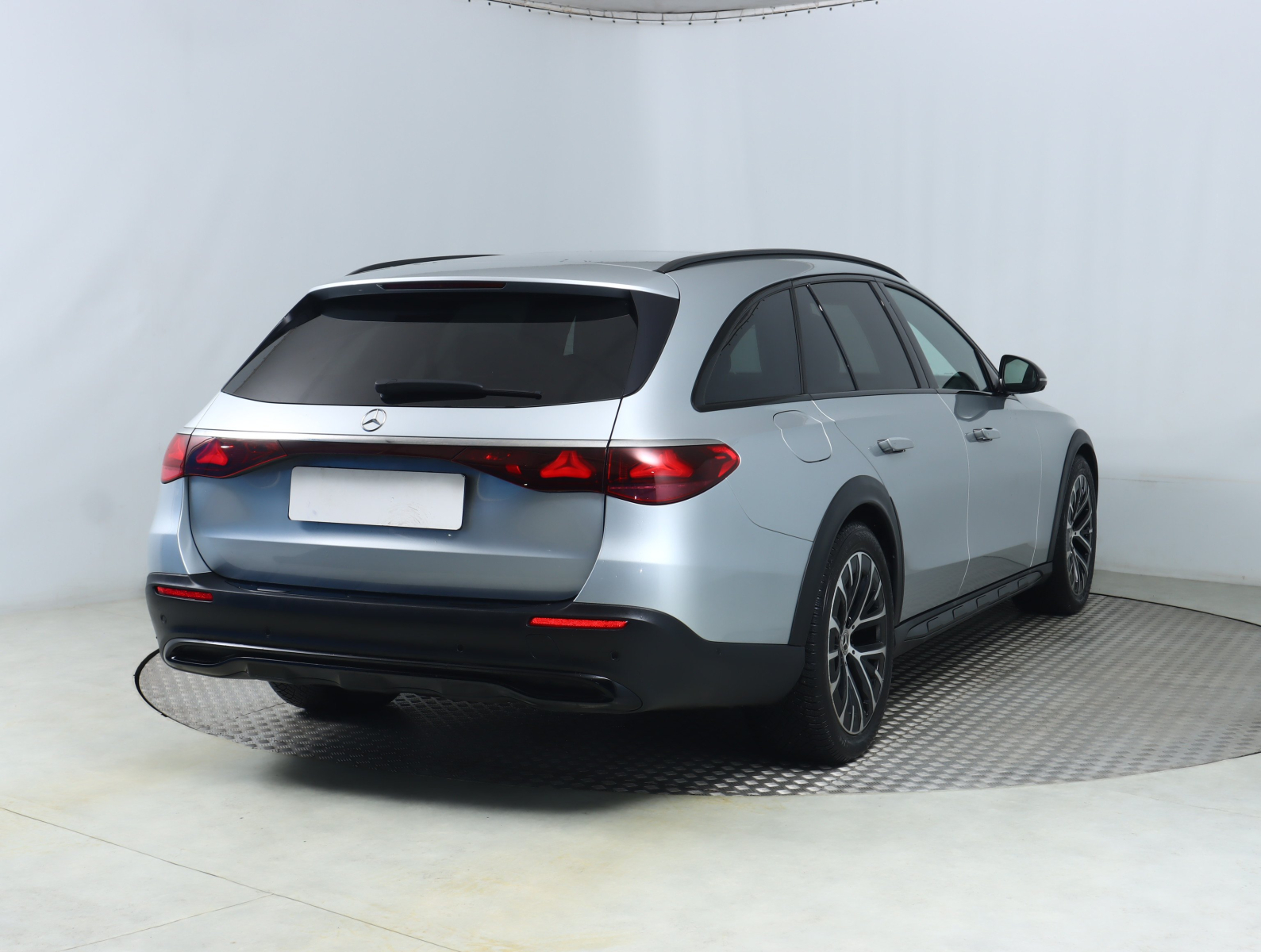 Mercedes - Benz E - 2024