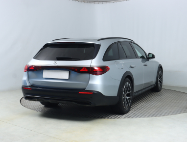 Mercedes - Benz E - 2024