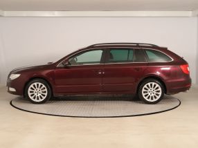 Škoda Superb - 2012
