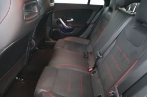 Mercedes-Benz CLA - 2022