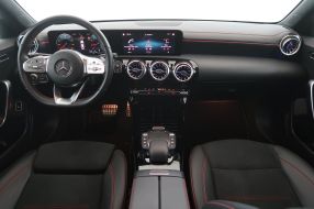 Mercedes-Benz CLA - 2022