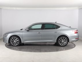 Škoda Superb - 2016