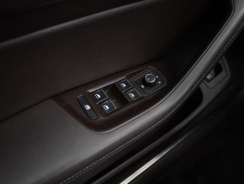 Volkswagen Passat, 2015