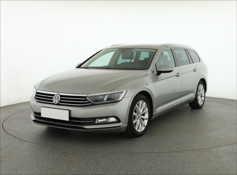 Volkswagen Passat, 2015