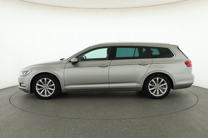 Volkswagen Passat, 2015
