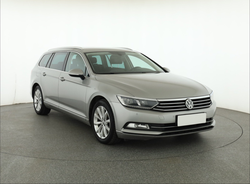 Volkswagen Passat, 2015