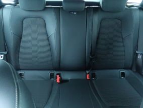 Mercedes-Benz CLA - 2021