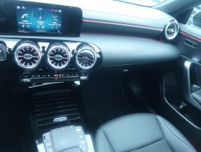 Mercedes-Benz CLA - 2021