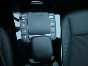 Mercedes-Benz CLA - 2021