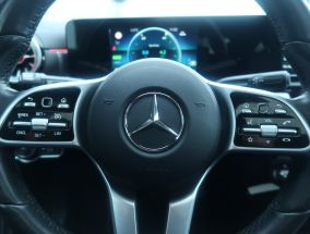 Mercedes-Benz CLA - 2021