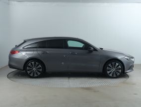 Mercedes-Benz CLA - 2021