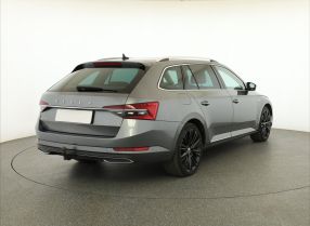 Škoda Superb - 2022