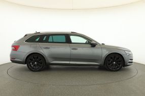 Škoda Superb - 2022
