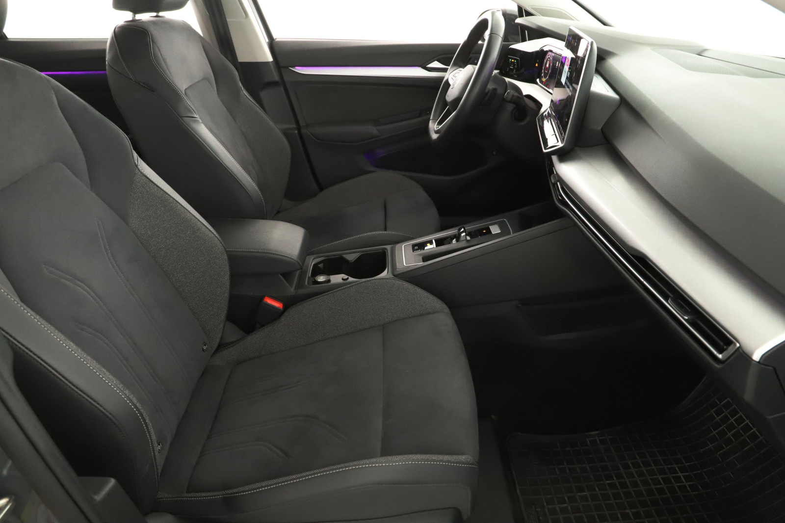 Volkswagen Golf - 2024