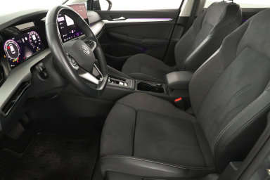 Volkswagen Golf - 2024