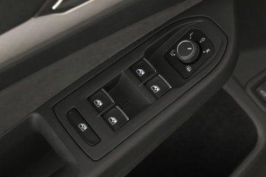 Volkswagen Golf - 2024