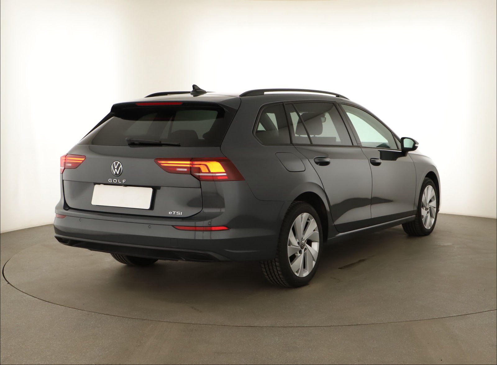 Volkswagen Golf - 2024