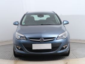 Opel Astra - 2013