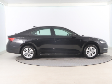 Škoda Octavia - 2024