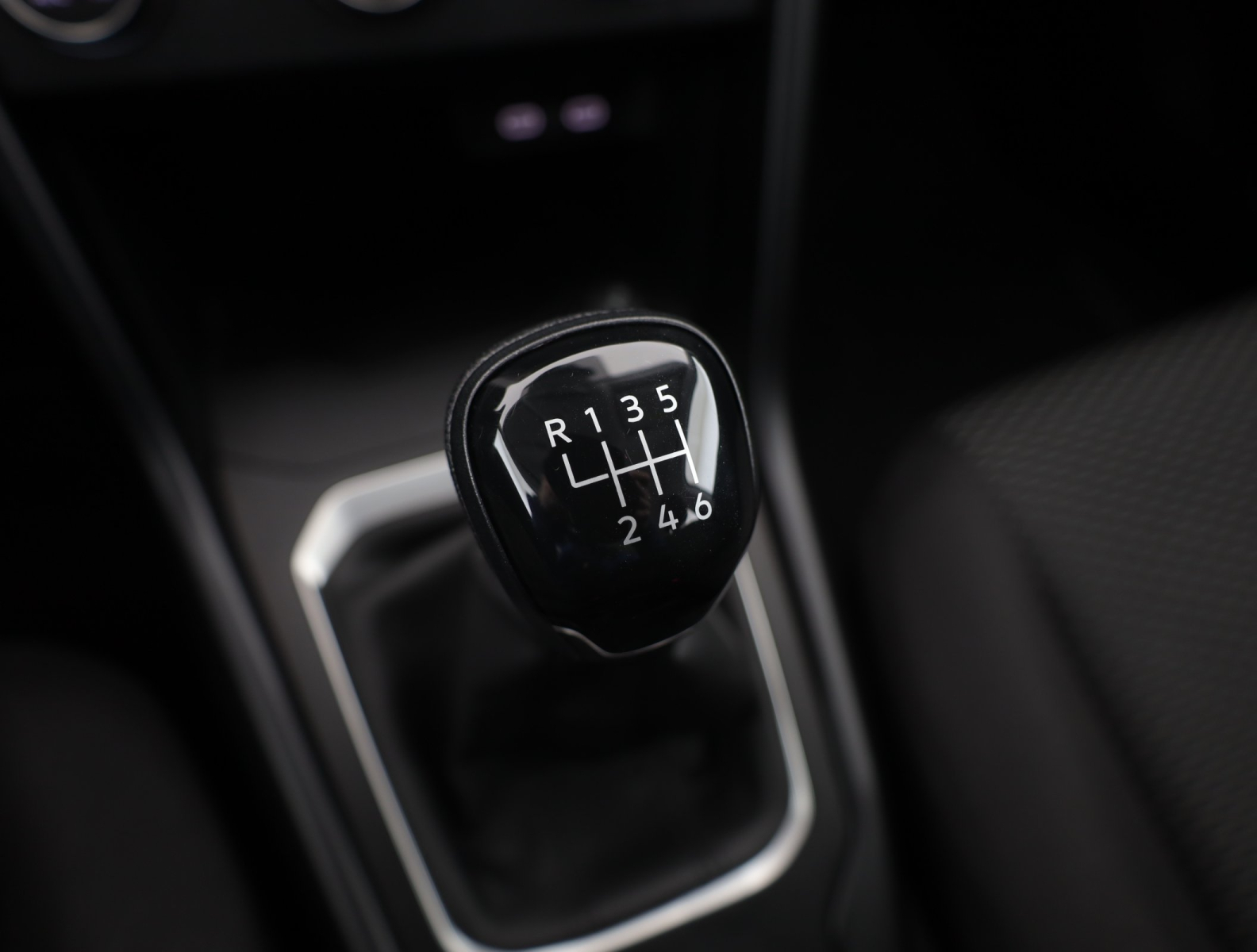 Volkswagen T-Roc - 2025