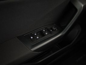 Volkswagen T-Roc - 2025