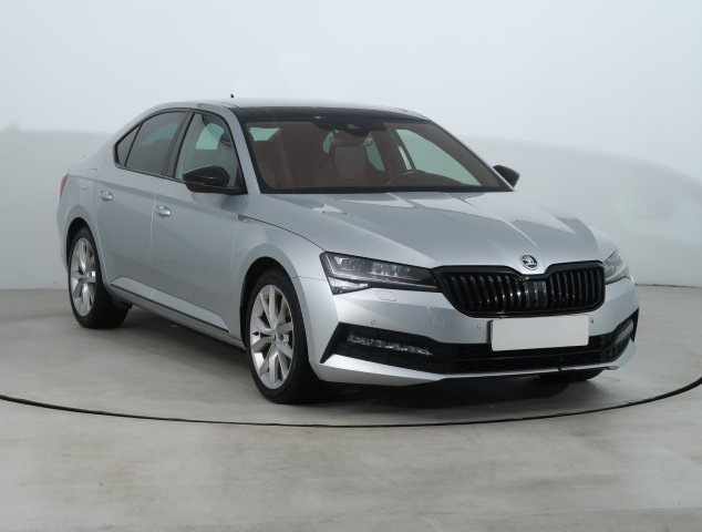 Škoda Superb 2021