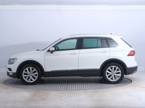 Volkswagen Tiguan - 2016