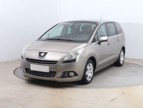 Peugeot 5008 - 2011