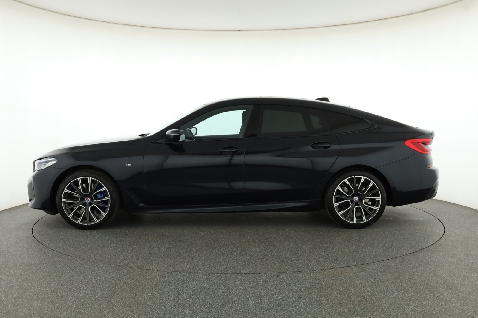 BMW 6GT - 2023