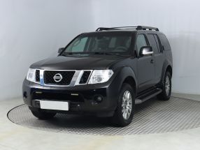 Nissan Pathfinder - 2014