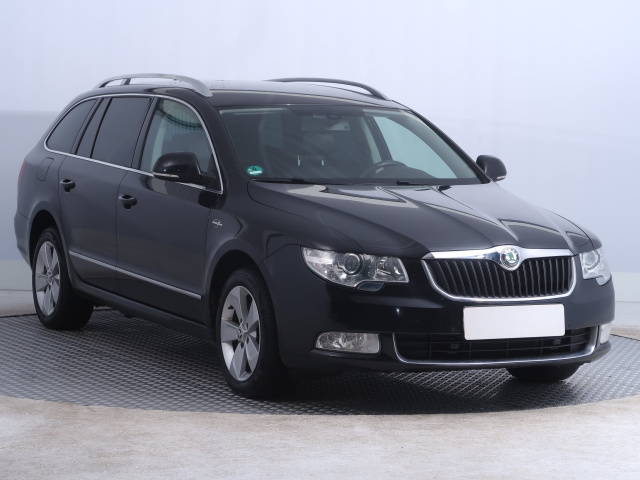 Škoda Superb 2013