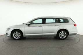 Volkswagen Passat - 2016