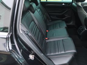 Volkswagen Passat - 2020