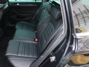 Volkswagen Passat - 2020