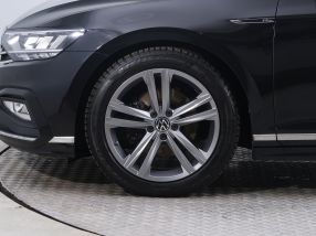 Volkswagen Passat - 2020