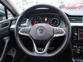 Volkswagen Passat - 2020